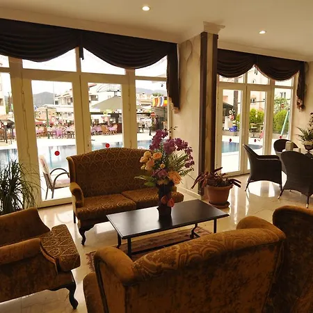 Club Dorado Hotel