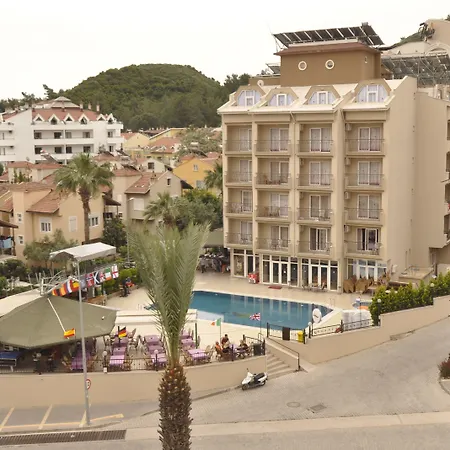 Club Dorado Hotel
