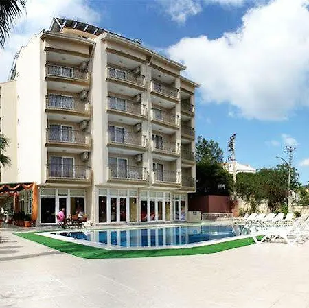 Club Dorado Μαρμαρίς