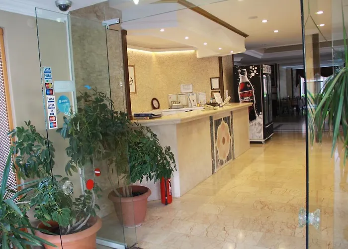 Club Dorado فندق 3*