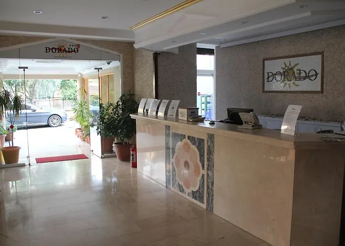 Hotel Club Dorado 3*