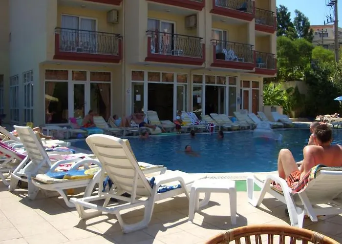 Club Dorado 3*