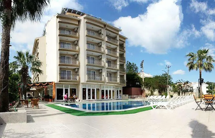 Club Dorado مرمريس