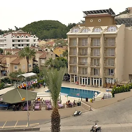 Club Dorado Hotel 3*