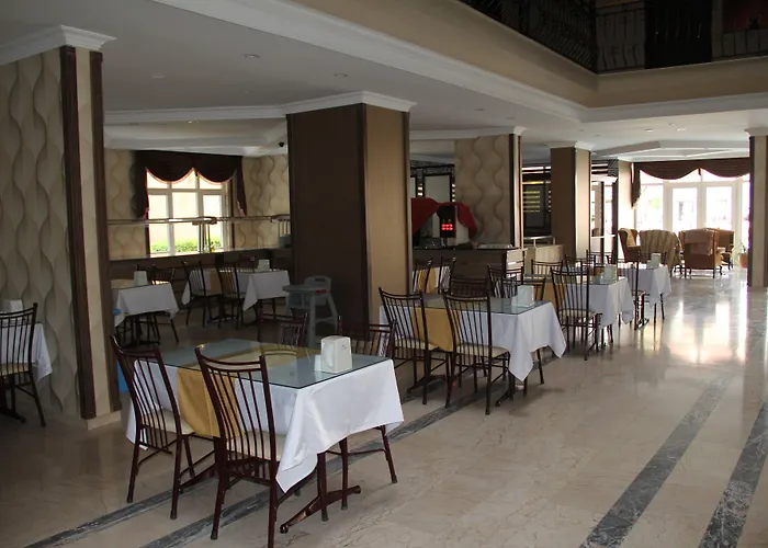 Club Dorado Отель