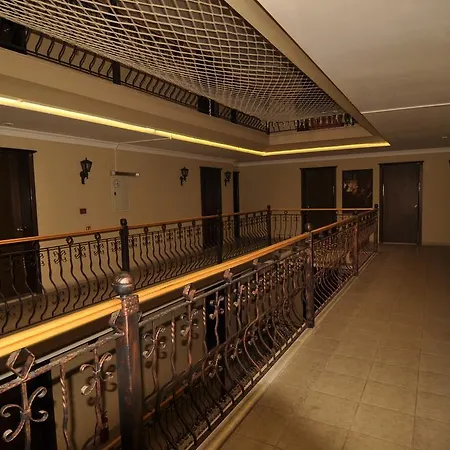 Club Dorado 3* מרמריס