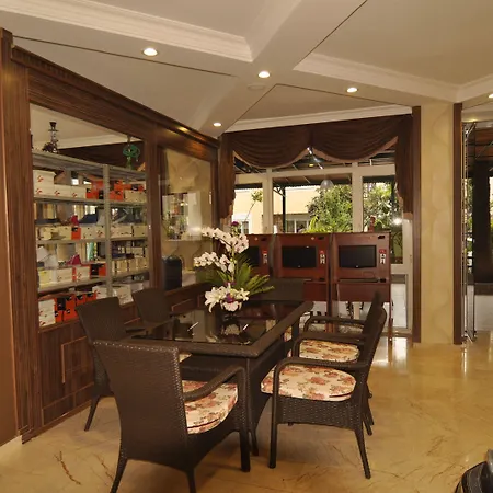 Club Dorado ホテル マルマリス