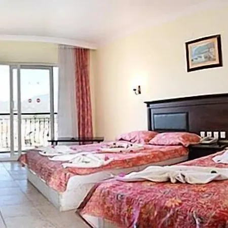 Club Dorado 3* マルマリス