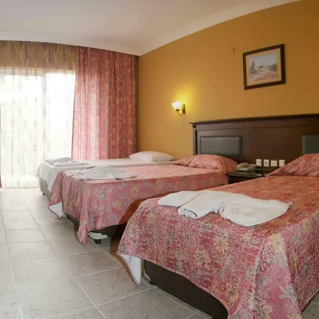 Club Dorado 3*