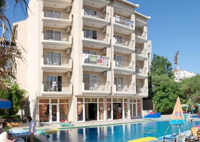 Club Dorado Hotell 3*